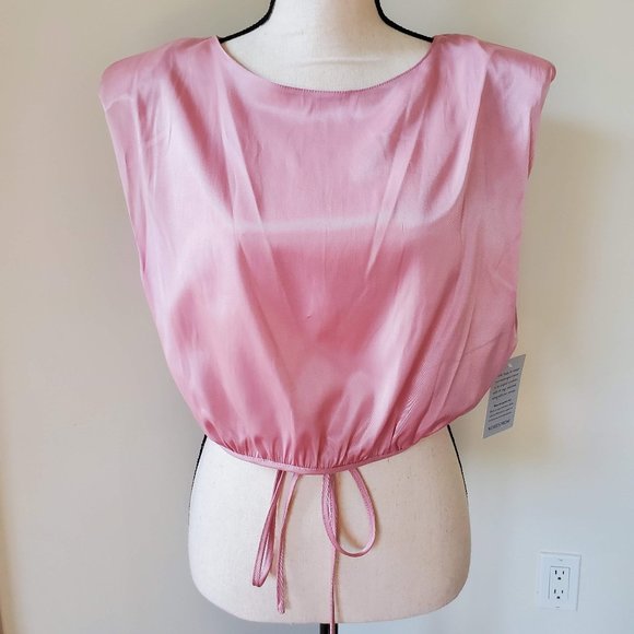 Wayf Tops - NWT WAYF Pink Crop Top Size L